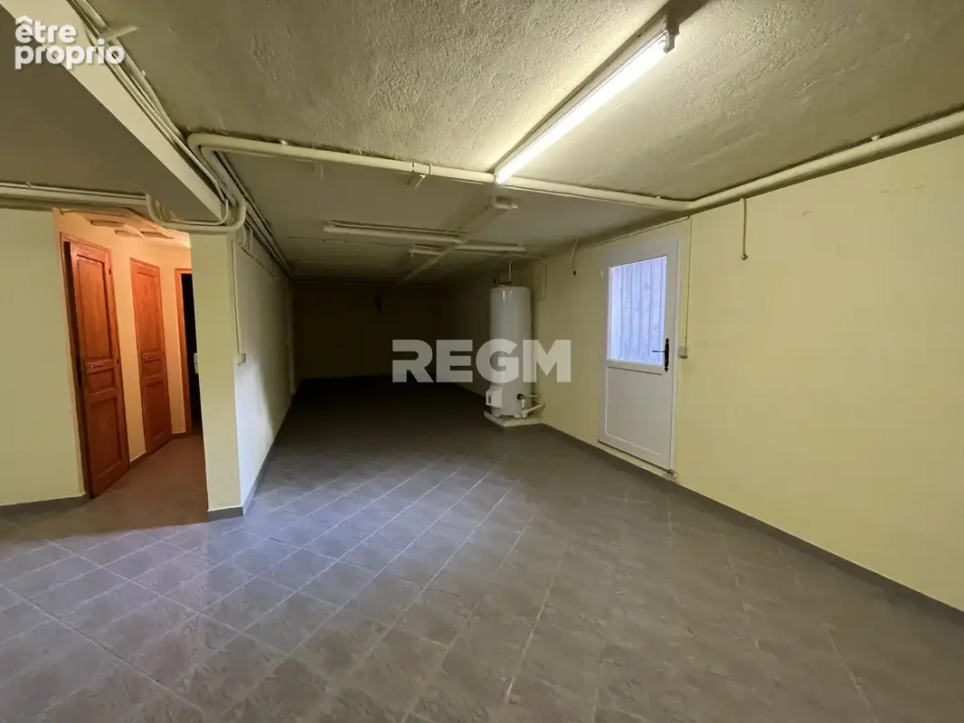 Maison 5 chambres sur sous-sol total pour une surface utile de 221 m2 - photo 13
