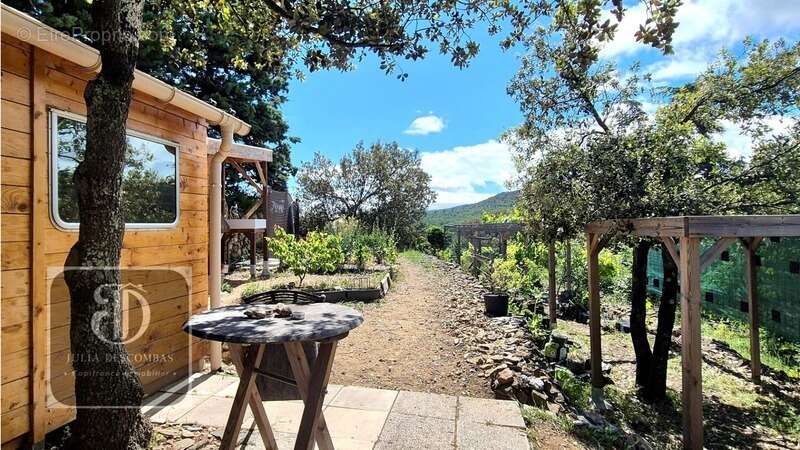 Terrain constructible avec dépendance SOURNIA (66) - photo 5