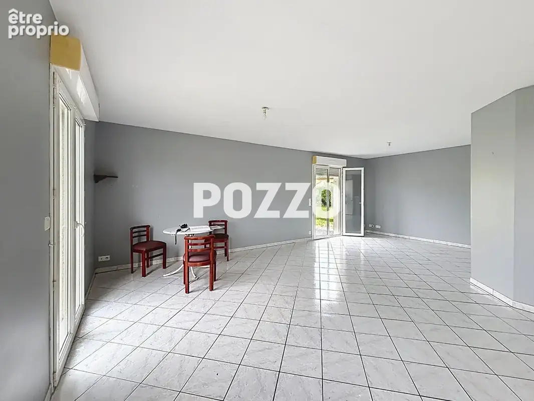 Marigny Le Lozon , maison plain pied de type F5 à 600 mètres du centre ville; bon état, jardin garage et parking privé - photo 3