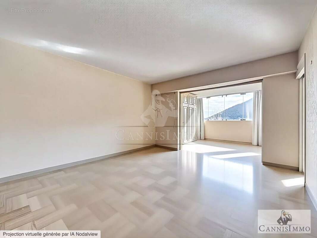 Appartement à MANDELIEU-LA-NAPOULE