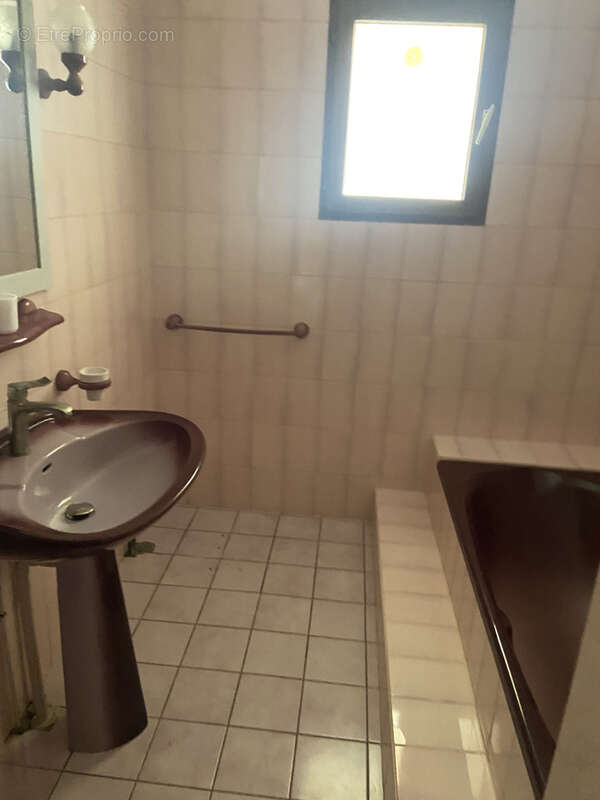 Entre La Réole et Langon - Maison de plain-pied de 90 M2 avec jardin - photo 15