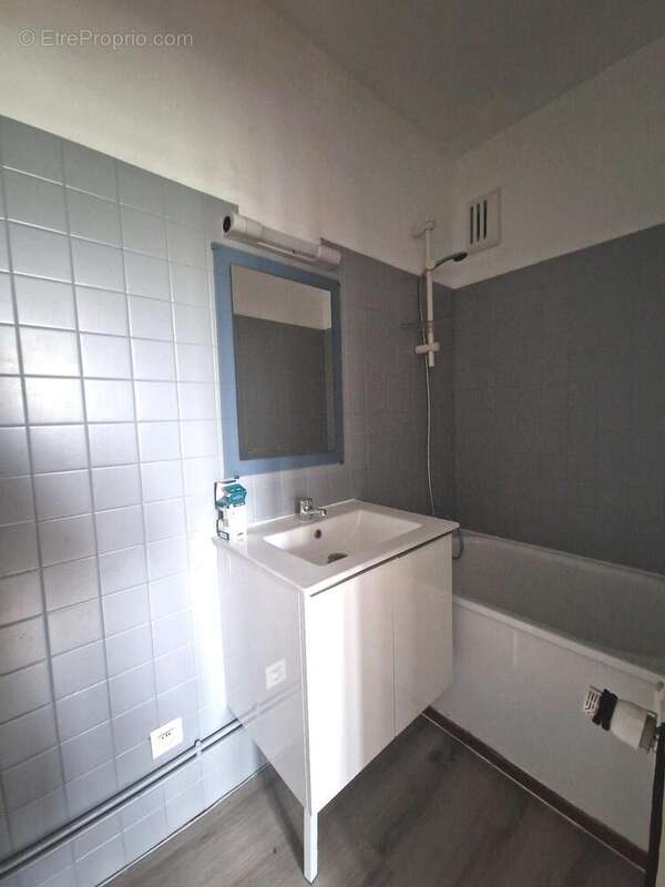 salle de bains - Appartement à VERTOU