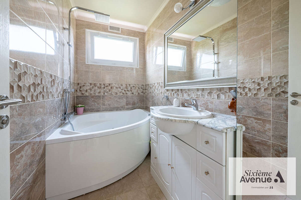Appartement à VILLIERS-SUR-MARNE