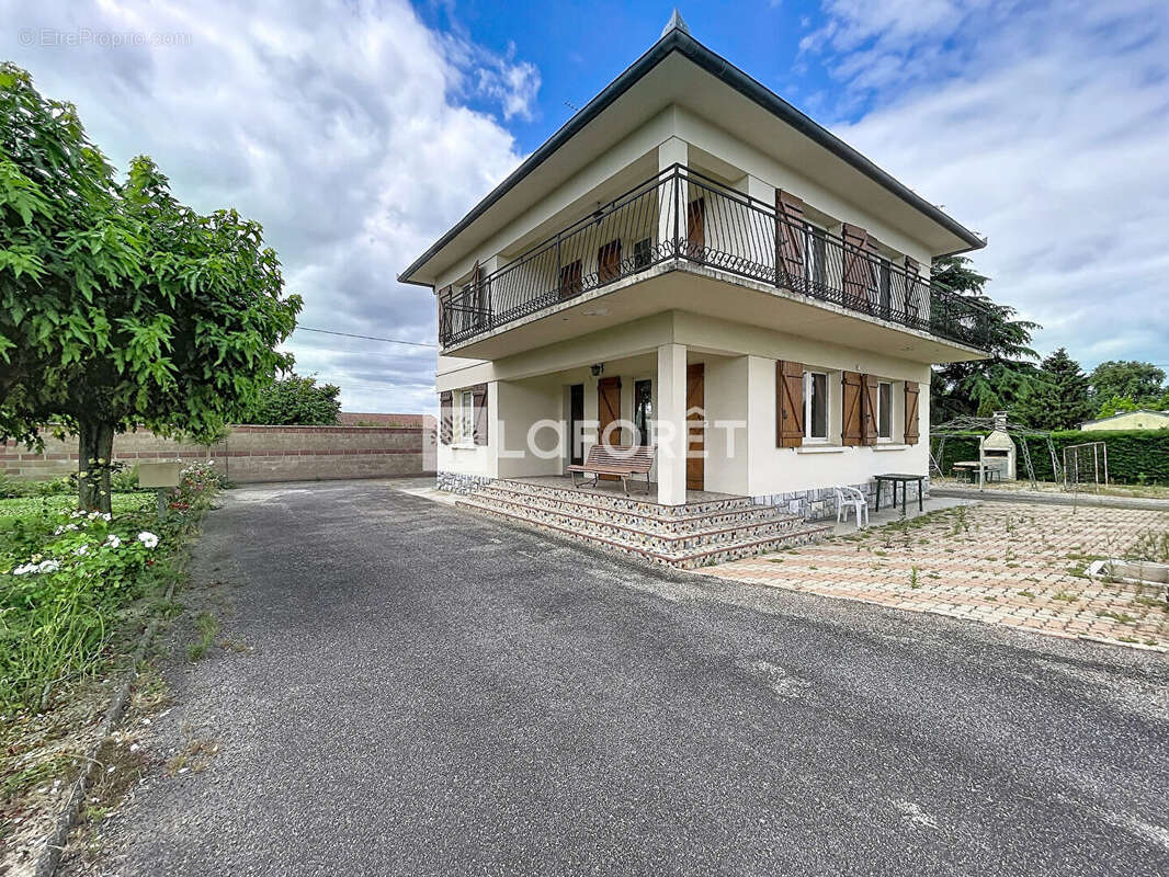 Maison à CASTELSARRASIN