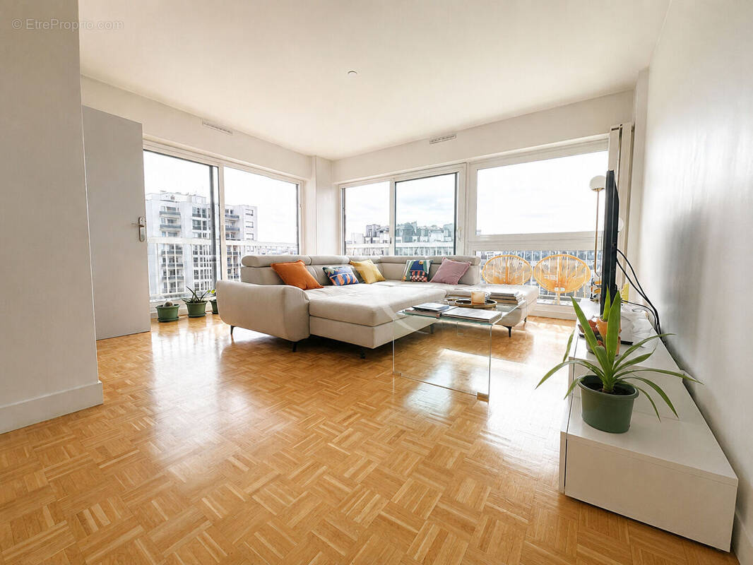 Appartement à PARIS-11E