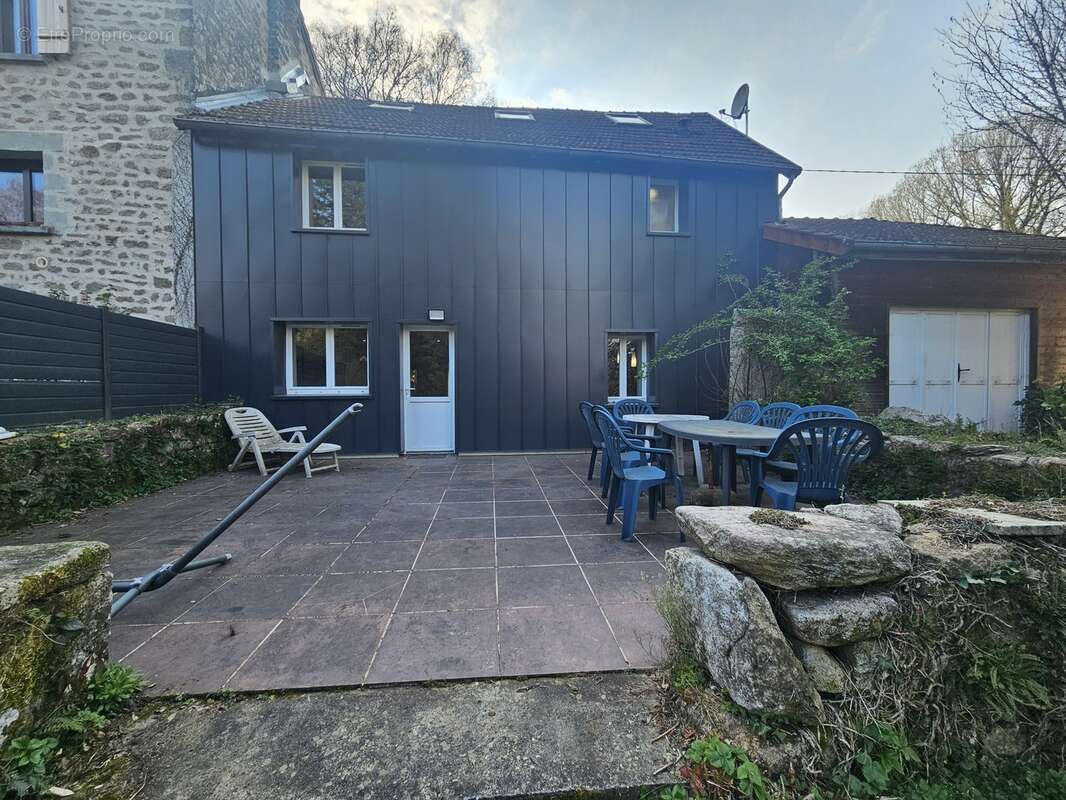 Maison 95 m² à Saint-Julien-Le-Petit  - photo 128