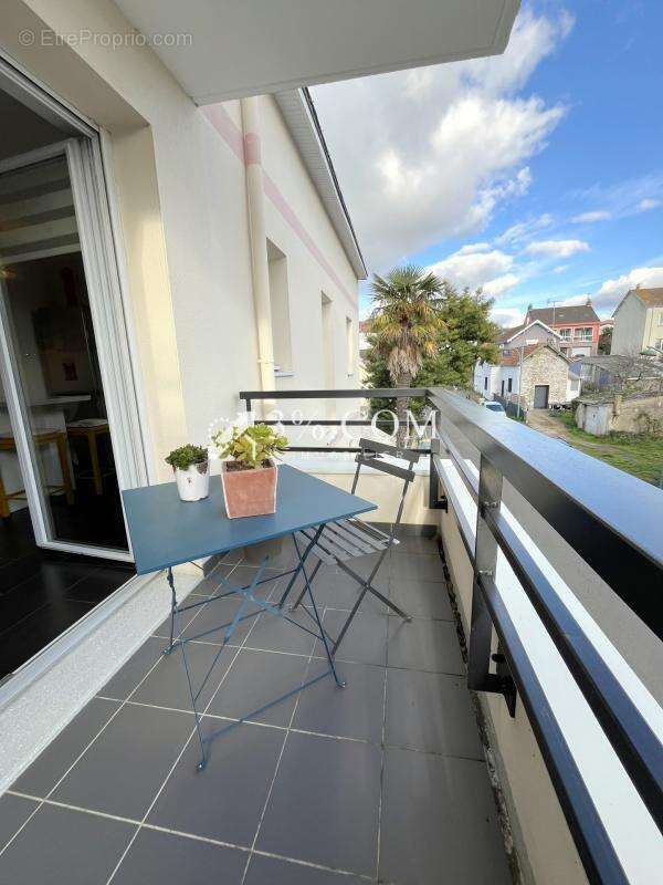 Appartement à INDRE