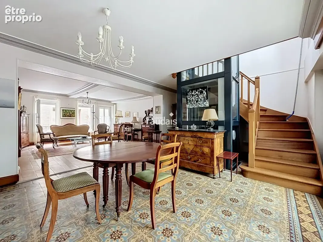 Maison 218 m² à Isigny-Sur-Mer  - photo 2