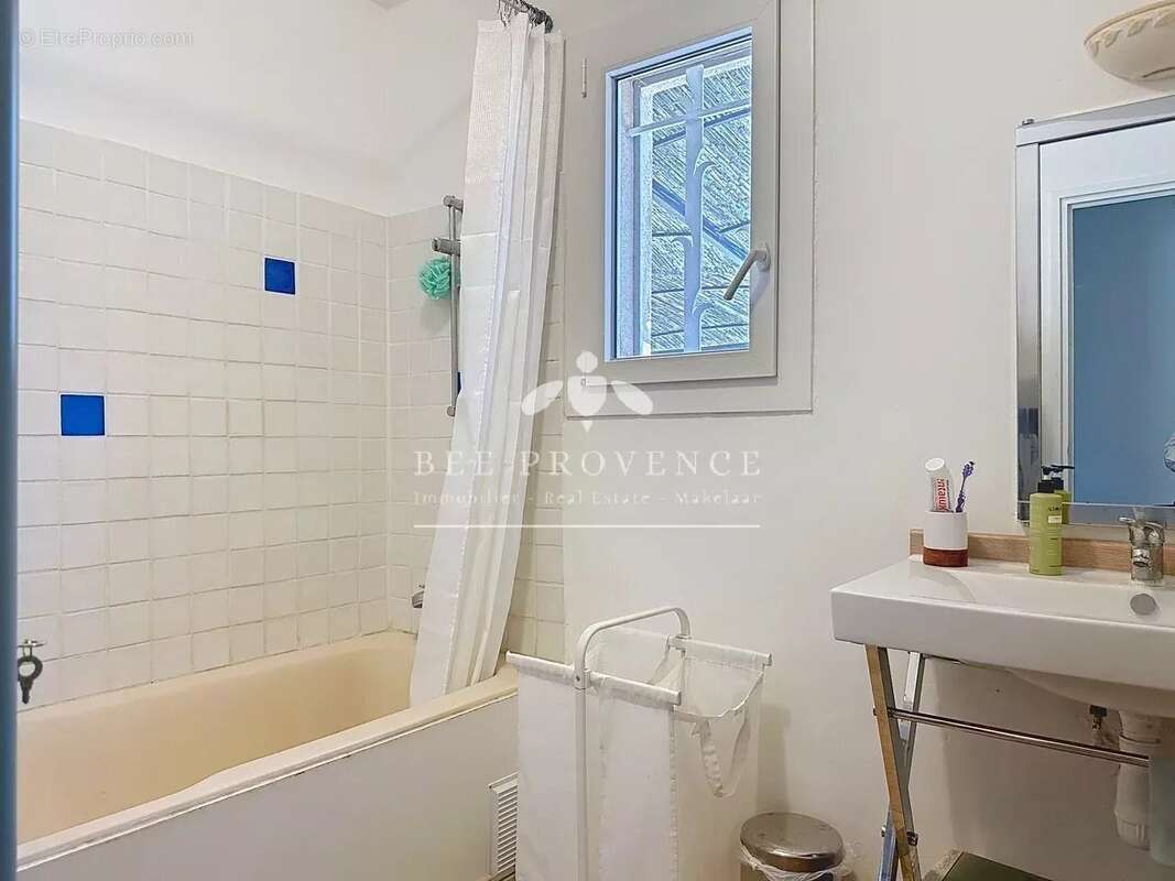 Maison à SOLLIES-TOUCAS