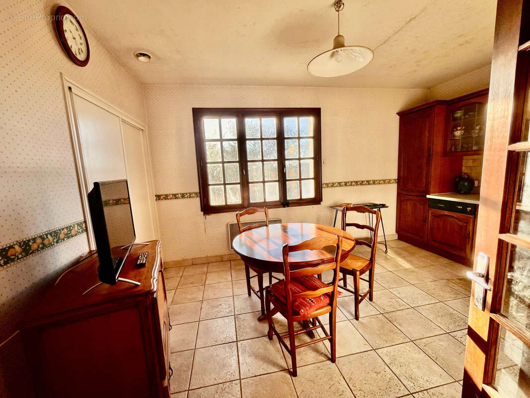 Maison à MONTREUIL-BELLAY