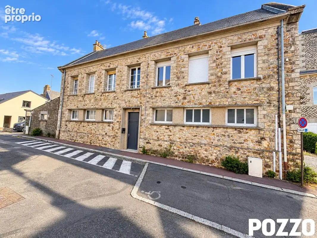 Photo Appartement à Saint-Hilaire-Du-Harcouet au prix de 70 500€
