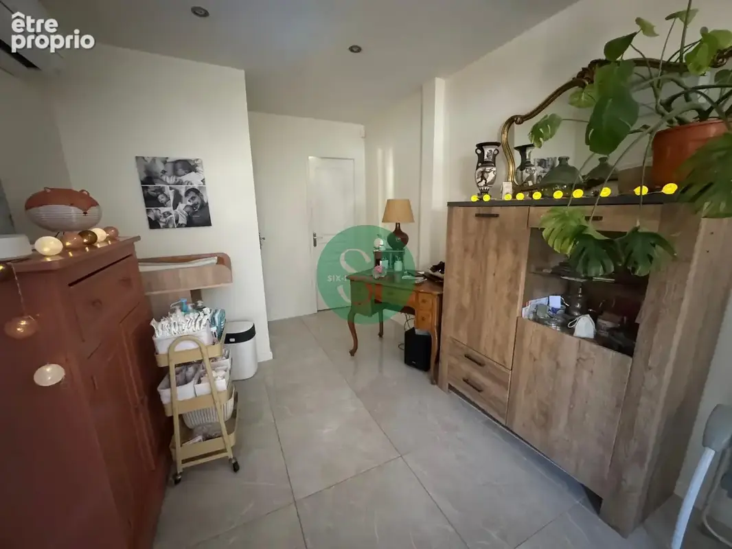 T2 en rez-de-jardin de type maison, parfait état avec jardin et parking. - photo 3