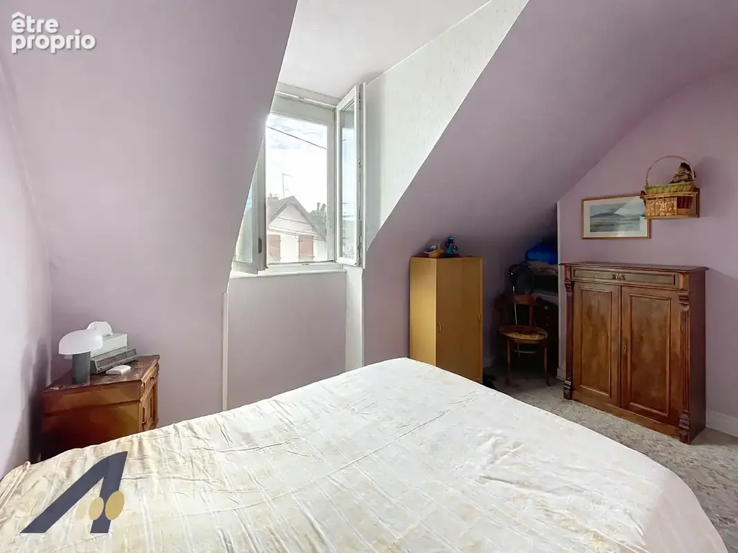 Charmante maison avec jardin, terrasse et grand garage dans un secteur recherché - photo 10