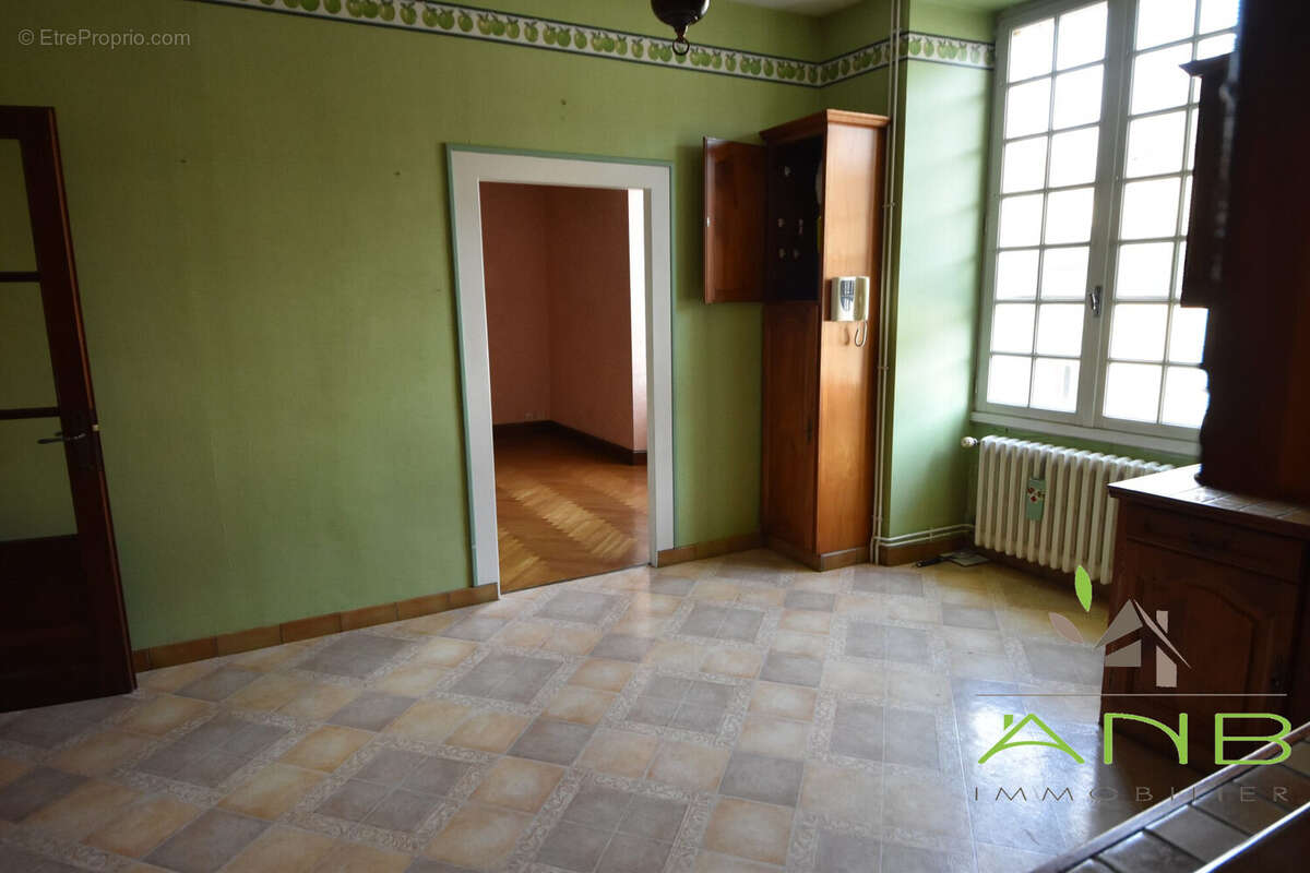 Maison à CHARROUX