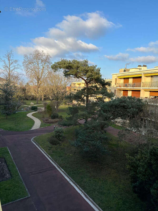 Appartement à MAISONS-LAFFITTE