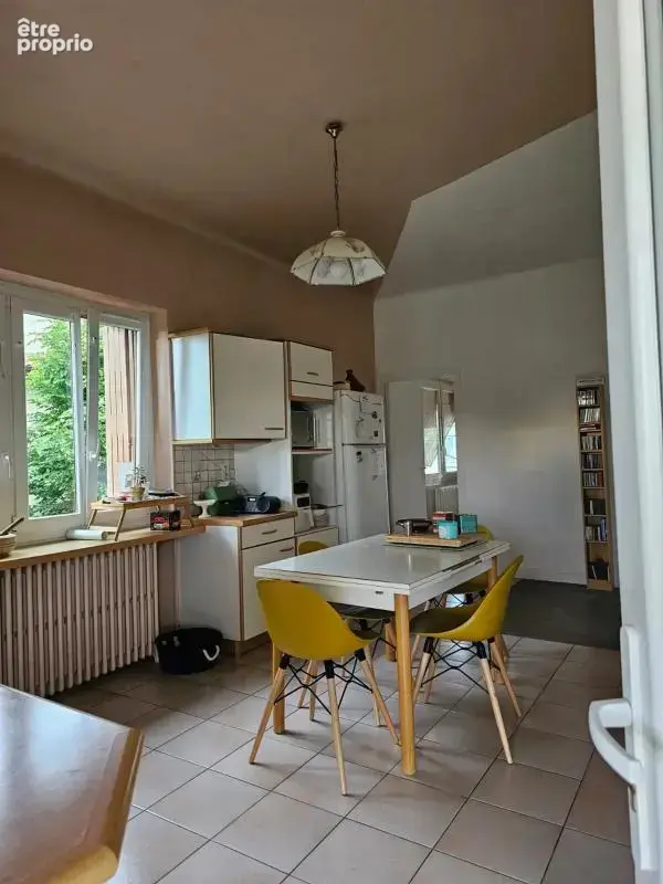 Maison rénovée 4 pièces de 191 m², louée - photo 6