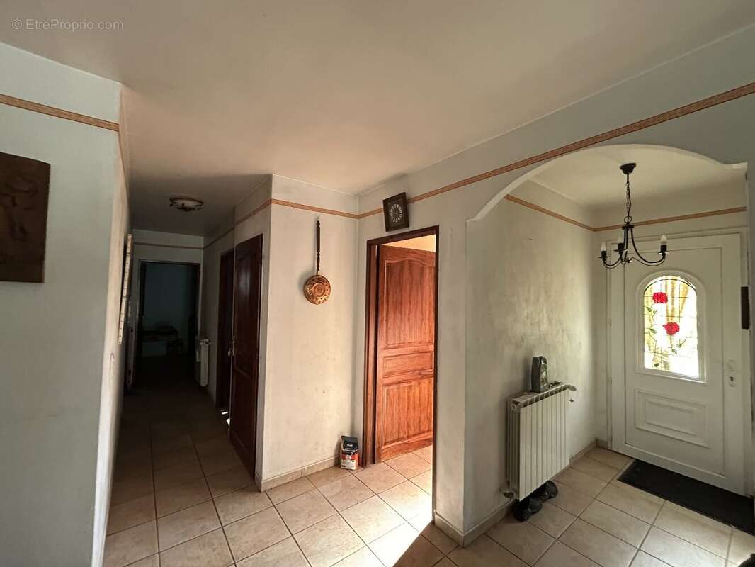 Maison à L&#039;ESTRECHURE