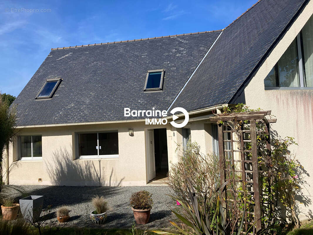 Maison à LOCQUENOLE