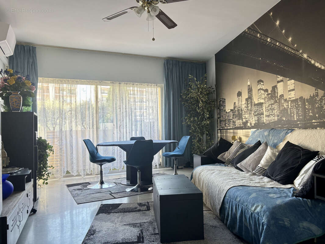 Appartement à ROQUEBRUNE-CAP-MARTIN