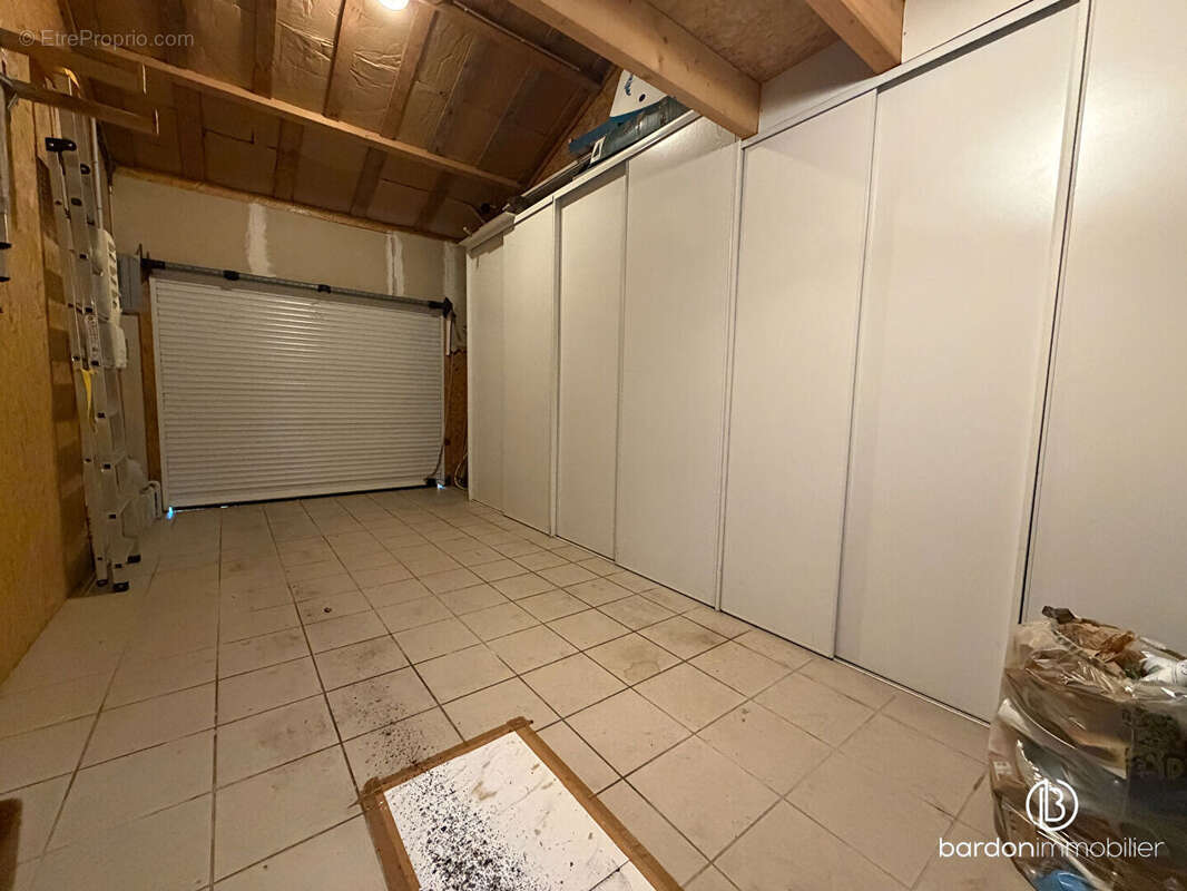 Maison à SAINT-ETIENNE-DE-MER-MORTE