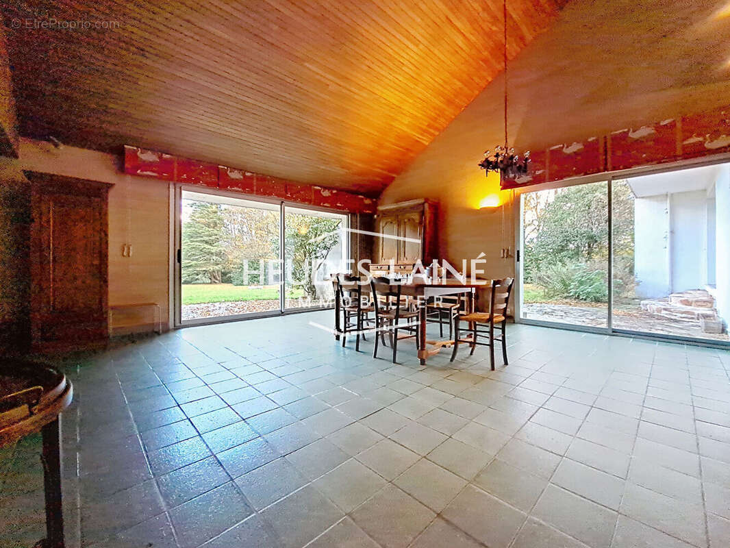 Maison à SAINT-PAIR-SUR-MER