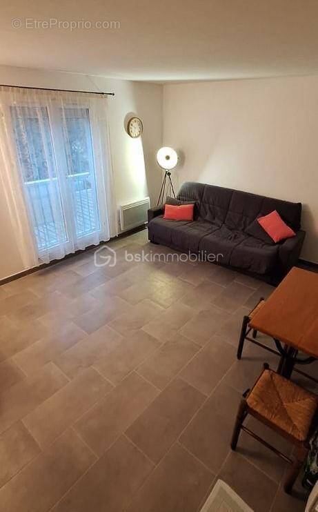Appartement à MOISSY-CRAMAYEL