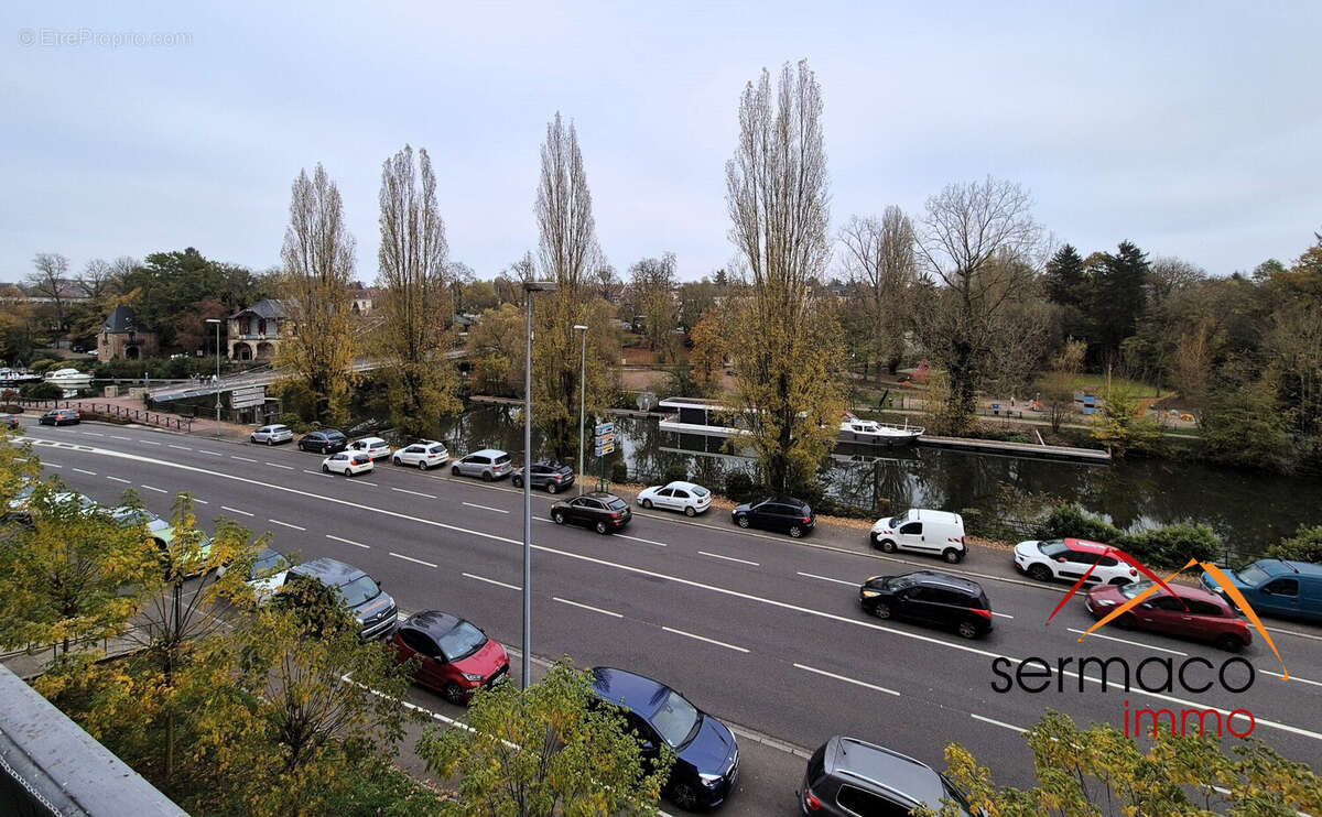 vue dégagée sur le Casino - Appartement à SARREGUEMINES