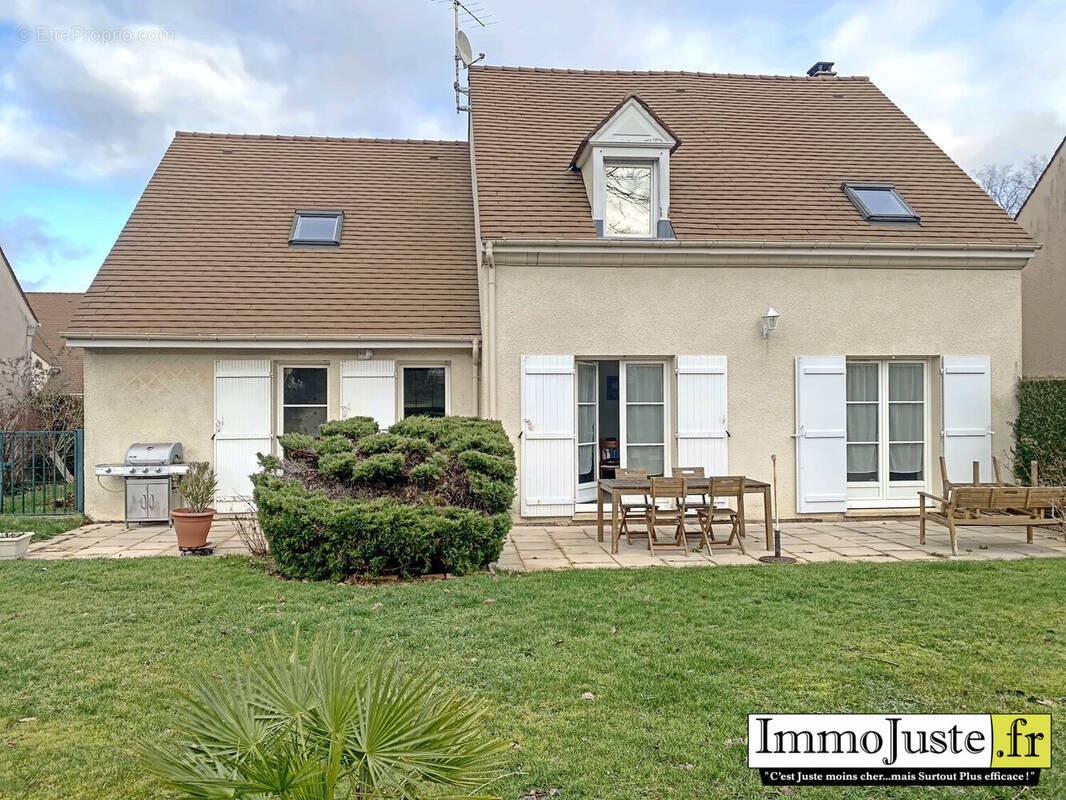 Maison à MONTFORT-L'AMAURY