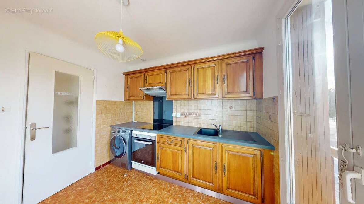 Appartement à PORT-DE-BOUC