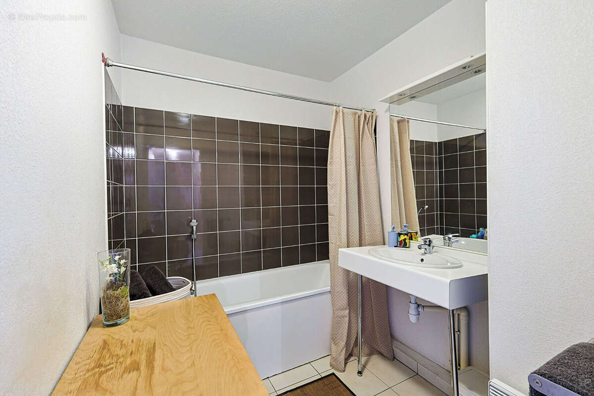 Appartement à MARSEILLE-14E