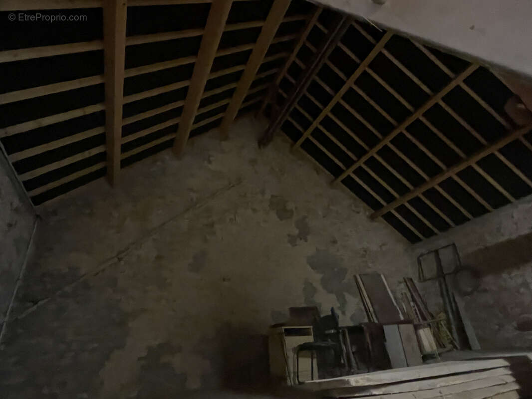 Maison à CHAMPROUGIER