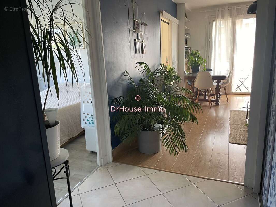 Appartement à SAINT-ETIENNE