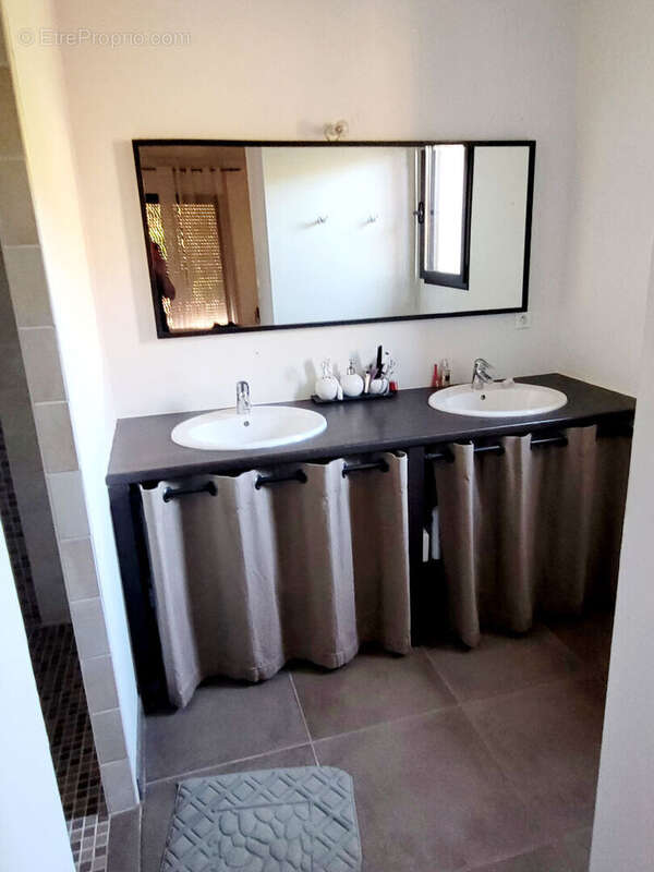 Maison avec piscine, jardin et terrain constructible ? Proximité rivière du Cavu (Sainte-Lucie de Porto-Vecchio - photo 12