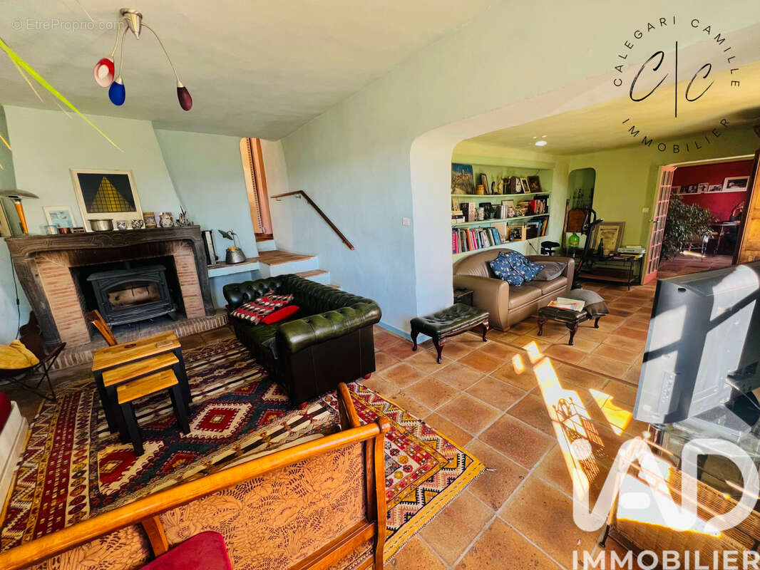 Photo 6 - Maison à LE REVEST-LES-EAUX