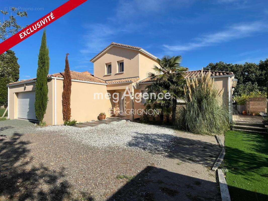 Maison 174m / 6 pièces + garage de 55m2 et Spa de nage et sauna - photo 2