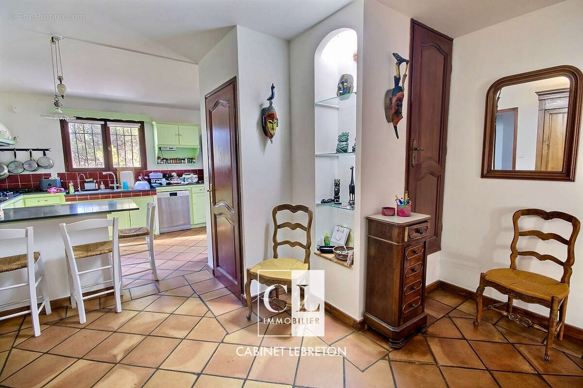 Maison à CADOLIVE
