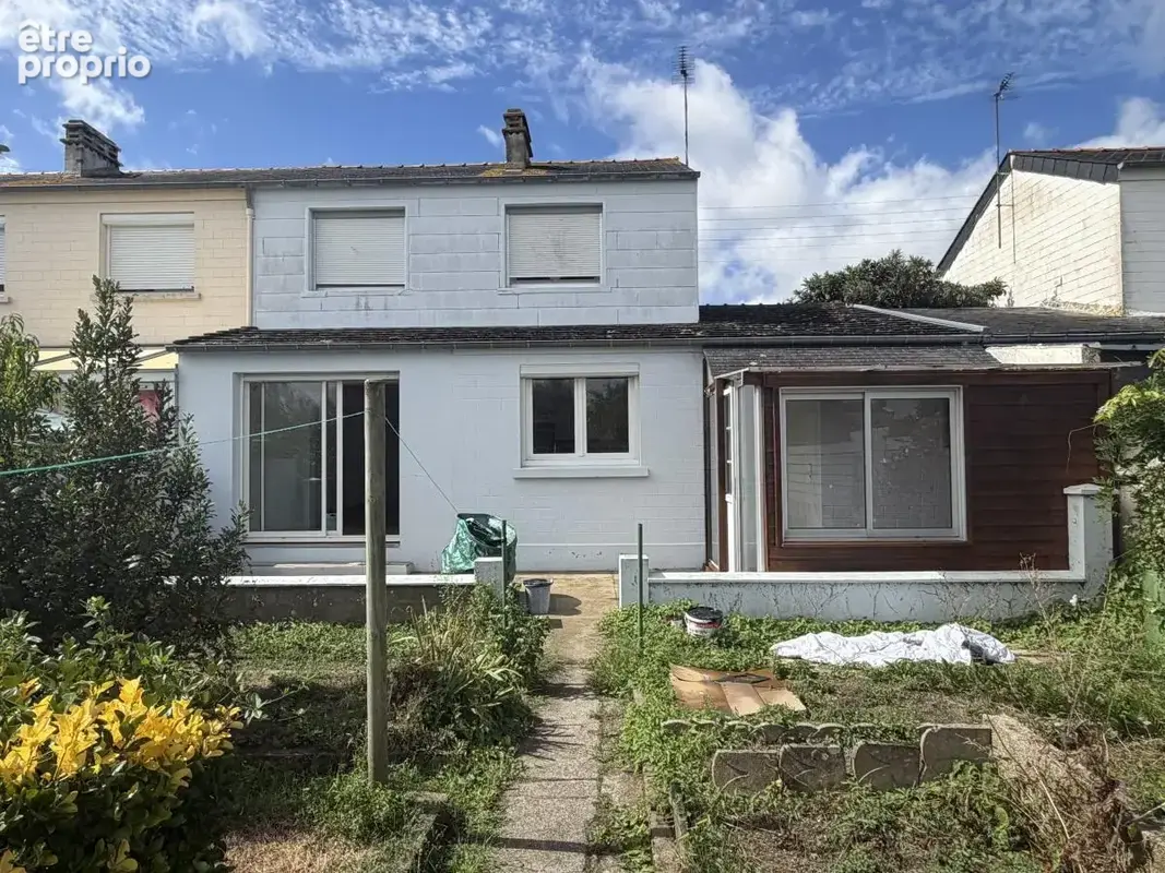 Maison à DONGES
