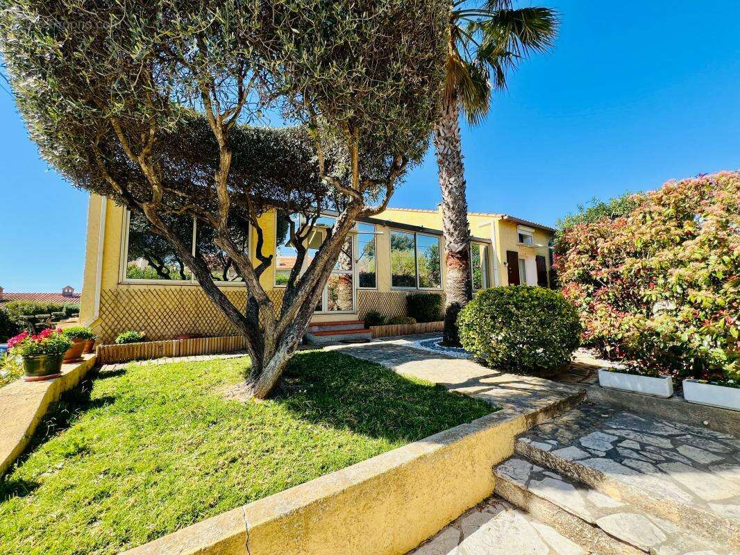 Maison à SIX-FOURS-LES-PLAGES