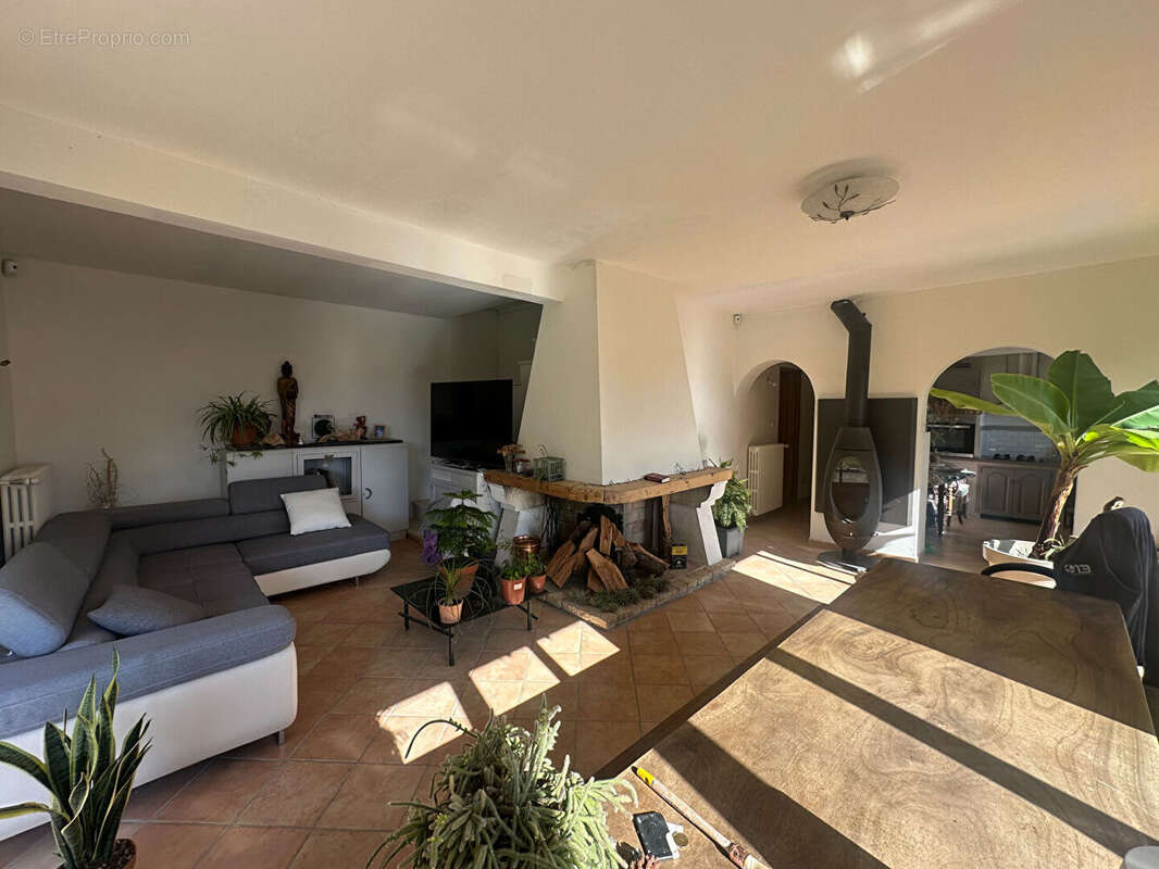 Maison 110m² à saint-maximin-la-sainte-baume - photo 4