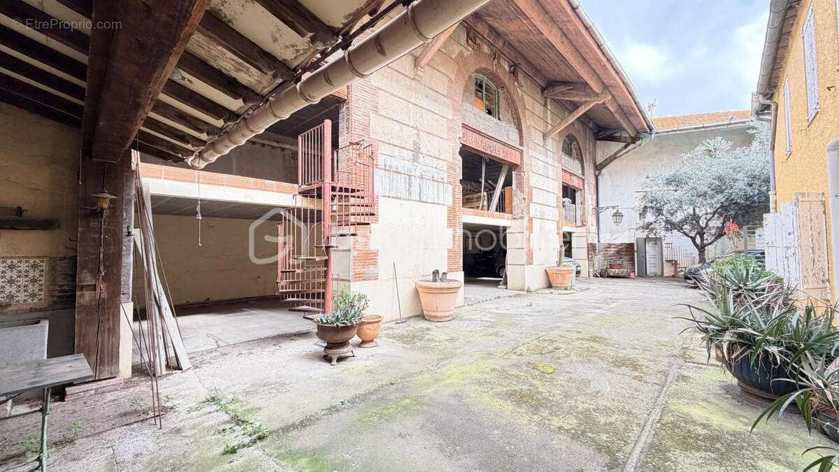Maison - immeuble avec extèrieur - photo 13