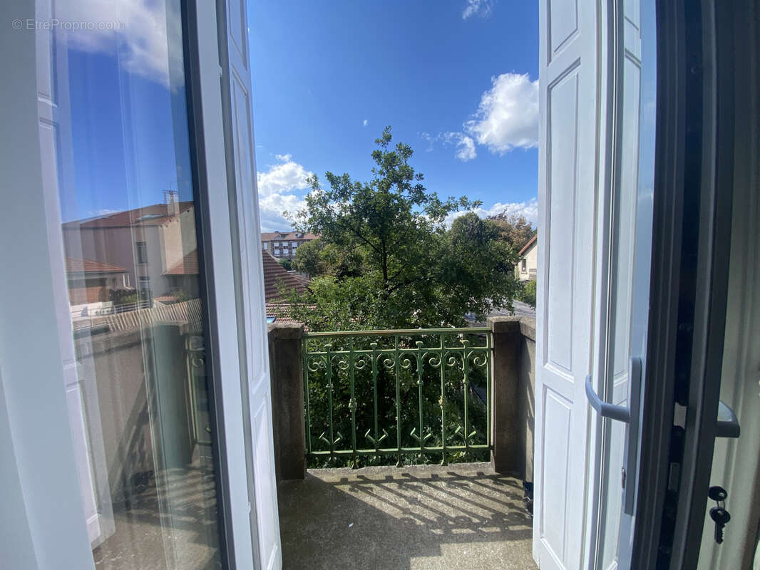 Appartement à SAINT-ETIENNE