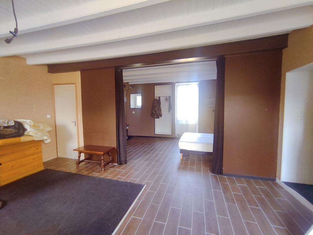 Maison à LA GUERCHE