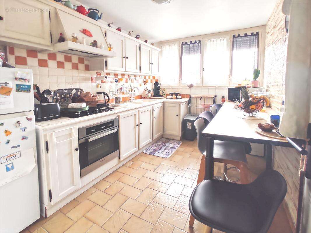 Maison à SAINT-LEON-SUR-L'ISLE