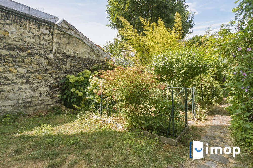 charmant studio traversant de 25 m² en rez-de-jardin Mouzaia / Buttes Chaumont - photo 3