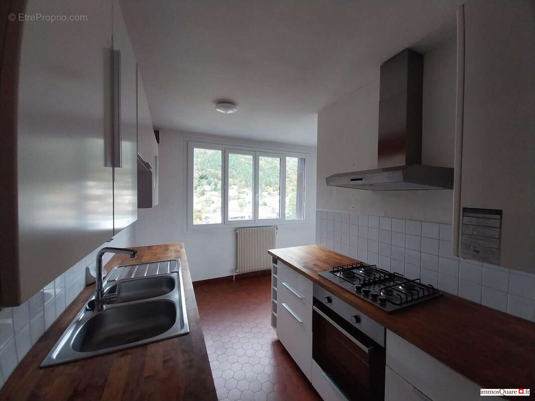 Appartement à MEYLAN