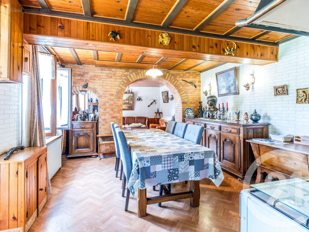 Maison à FRANS