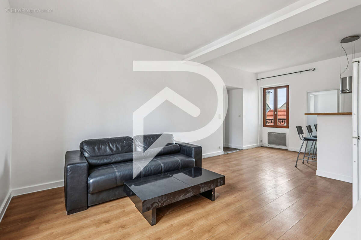 Appartement à COLOMBES