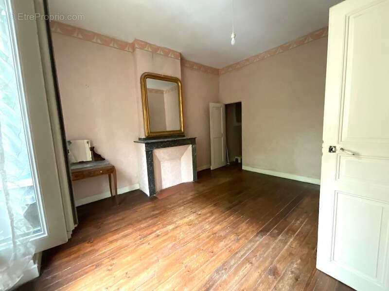 En exclusivité  Maison à vendre 9 pièces LABRUGUIERE (81) - photo 10