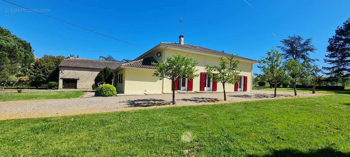 Maison à GRATELOUP-SAINT-GAYRAND