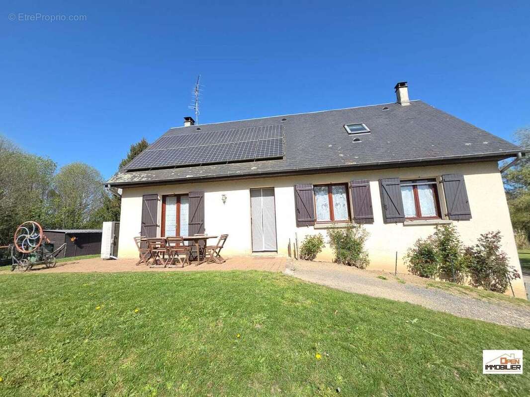 Appartement à SAINT-PRIEST-LA-FEUILLE